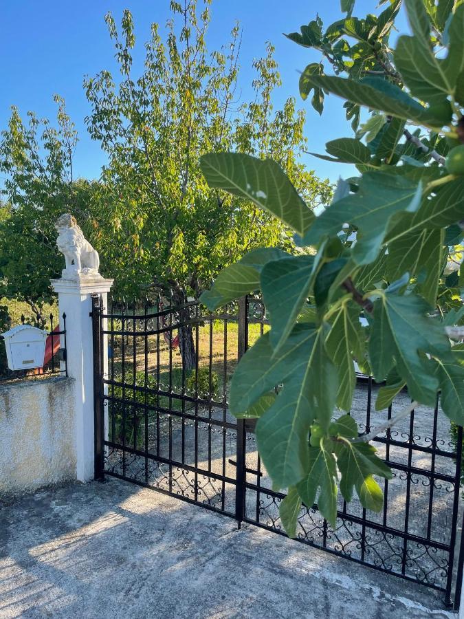 Beautiful Nearby Beach House With Garden, Private Pool And Large Yard Sidari  Exterior photo