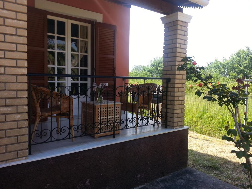 Beautiful Nearby Beach House With Garden, Private Pool And Large Yard Sidari  Room photo