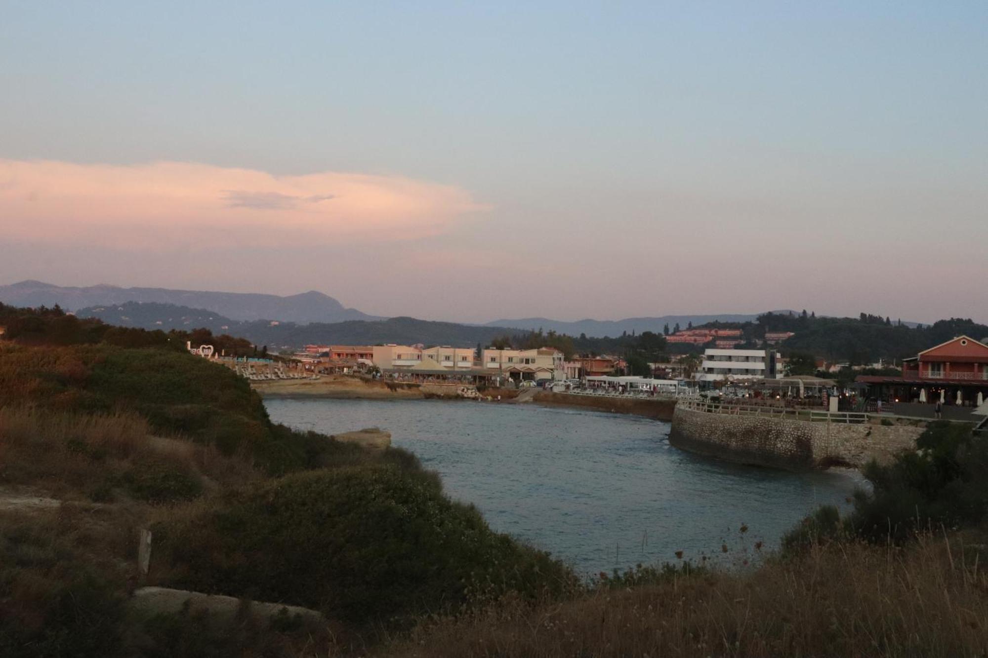 Beautiful Nearby Beach House With Garden, Private Pool And Large Yard Sidari  Exterior photo
